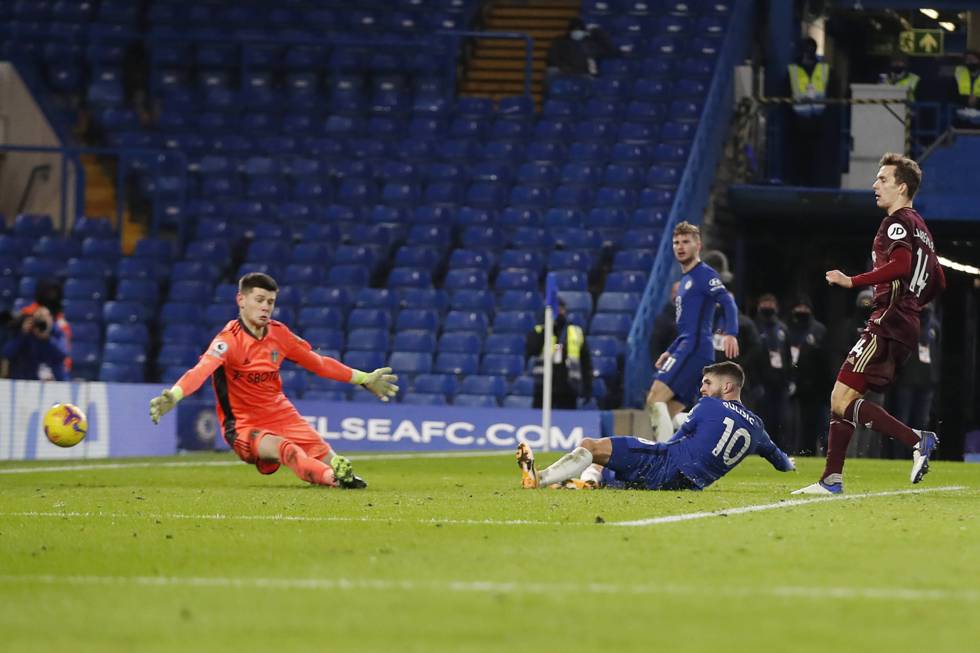 也与比赛中 也与比赛中